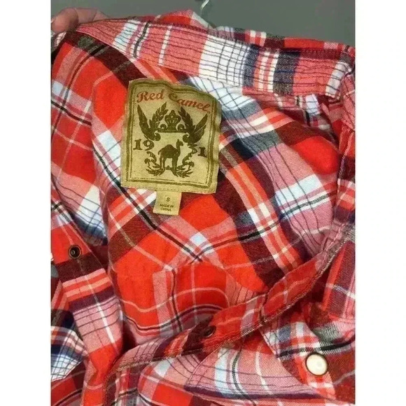 Ladies Red camel pearl snap flannel size S45 - Picture 4 of 4